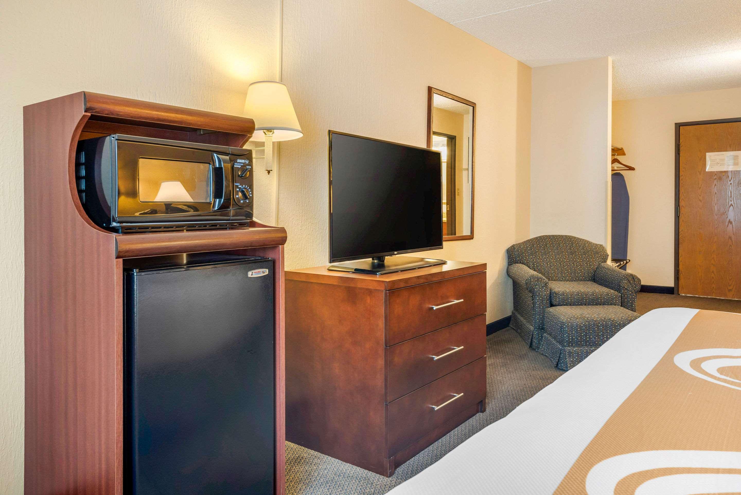 Quality Inn & Suites Zanesville Eksteriør billede