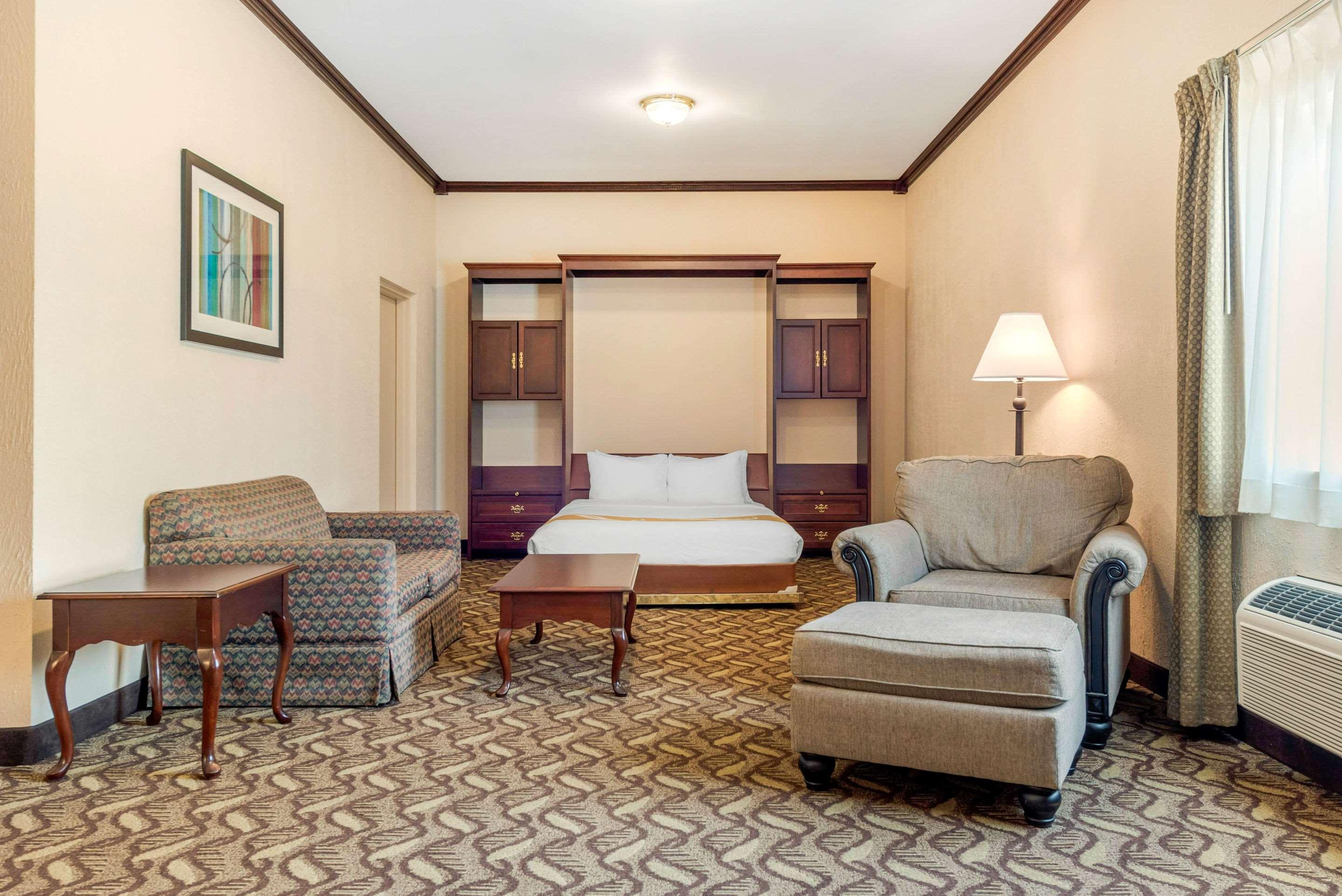 Quality Inn & Suites Zanesville Eksteriør billede