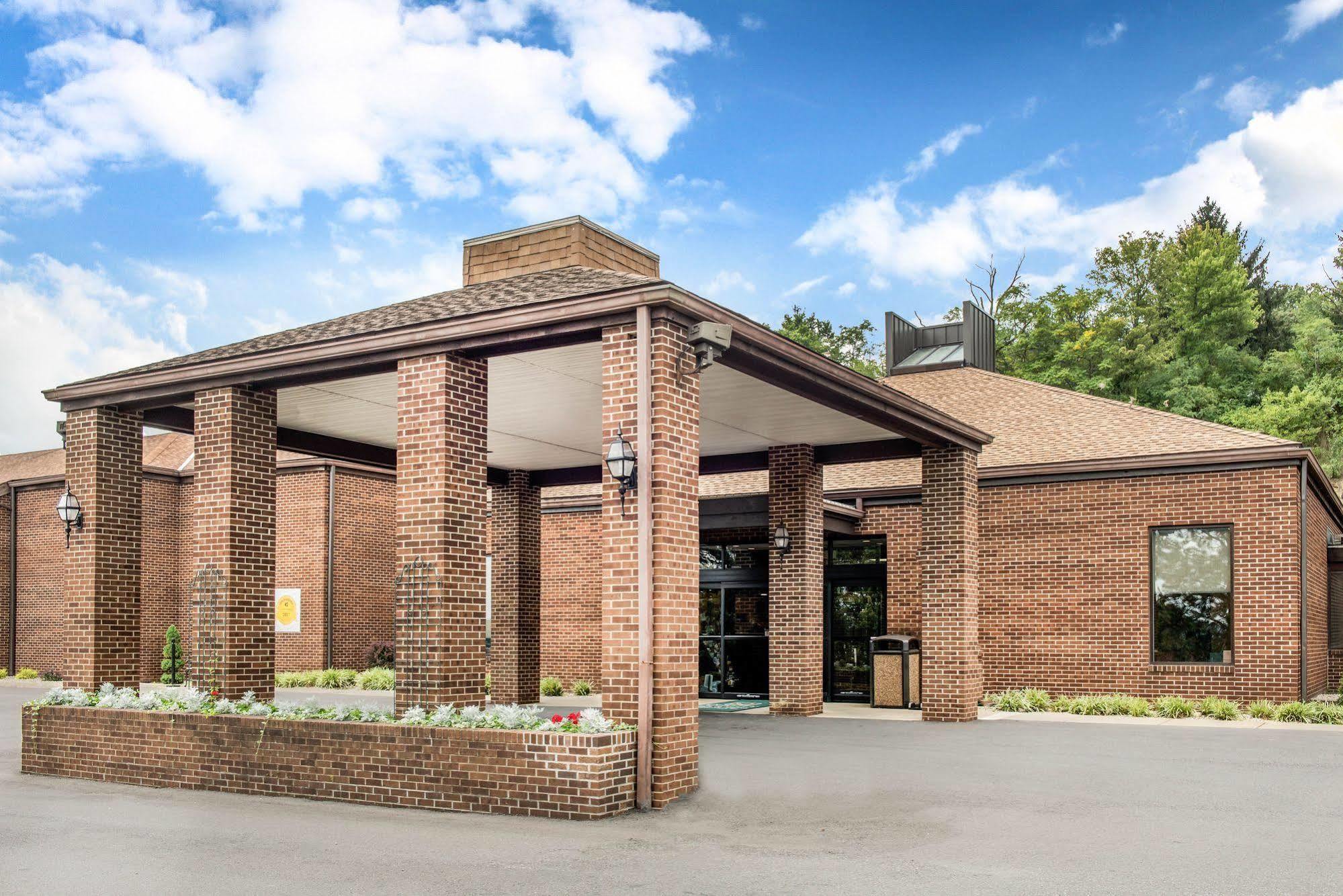 Quality Inn & Suites Zanesville Eksteriør billede
