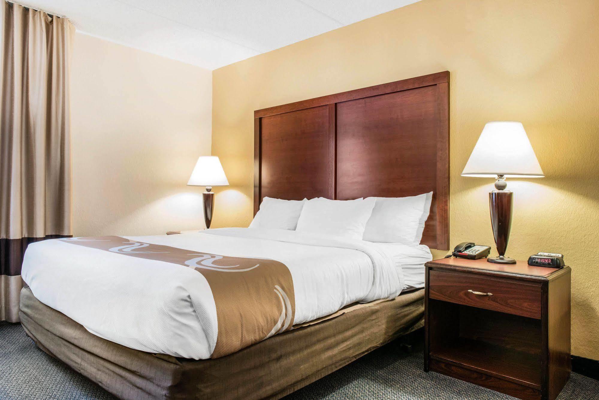 Quality Inn & Suites Zanesville Eksteriør billede